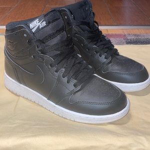 Jordans Retro 1 hightops